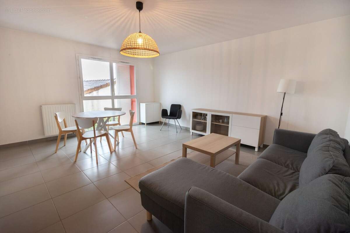 Appartement 70 m² à Pessac  - photo 2