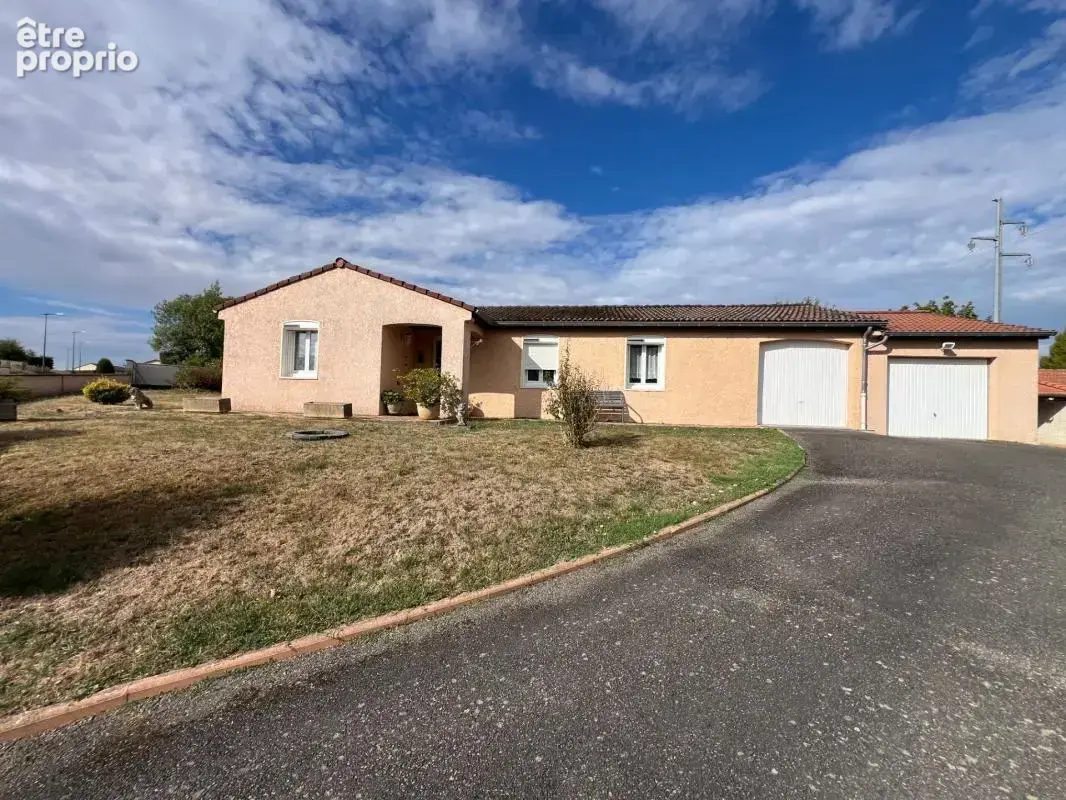 Maison à vendre 5 pièces PERREUX (42) - photo 1