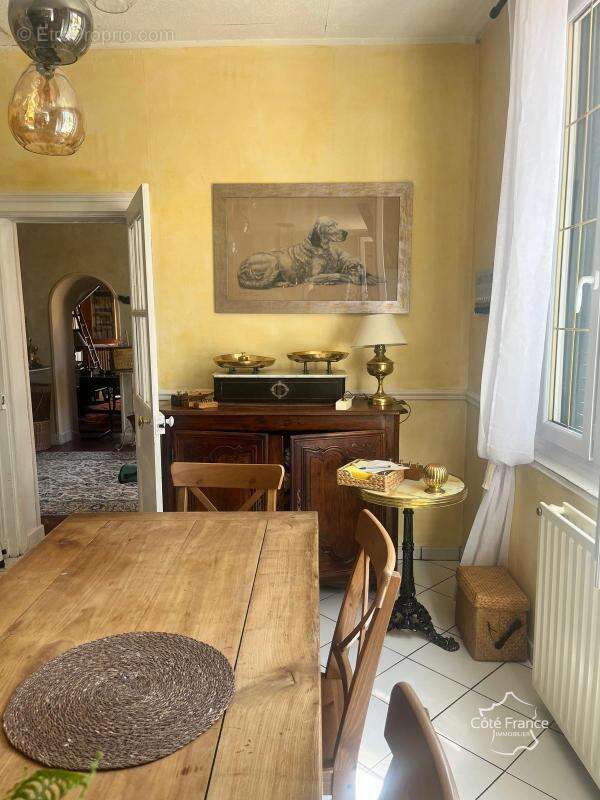 Maison à CHACRISE