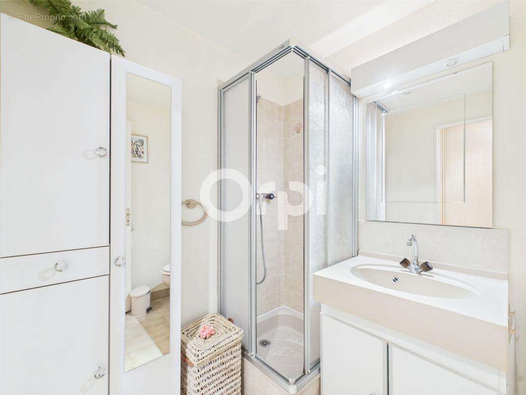 Appartement à MANDELIEU-LA-NAPOULE