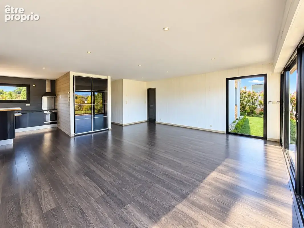Maison contemporaine de plain-pied avec un immense panorama sur les Pyrénées - photo 8