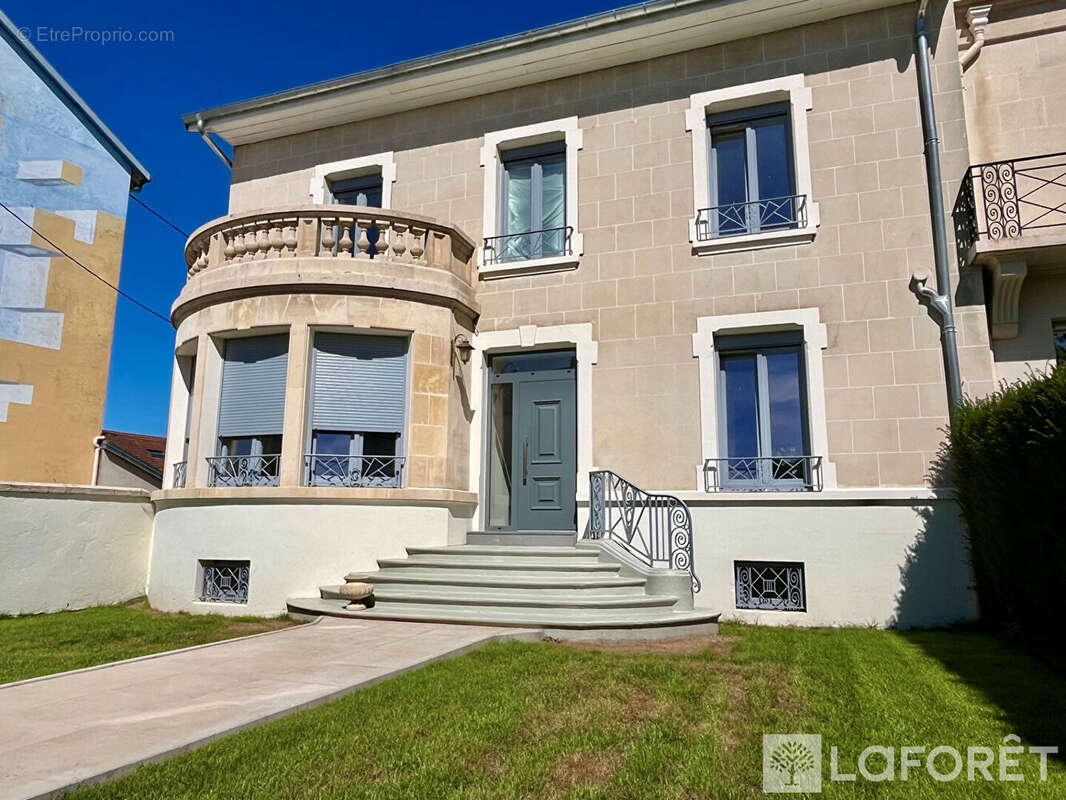 Maison à THAON-LES-VOSGES