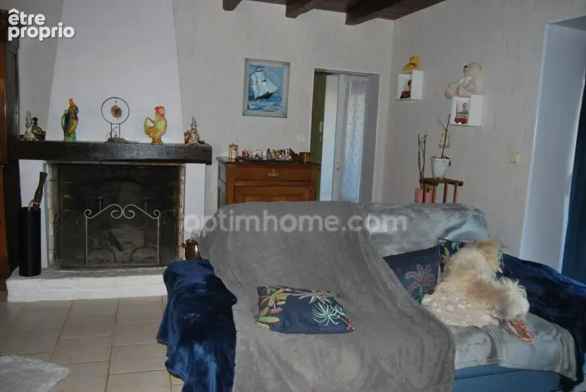 Maison en pierre de 120m2 à 5 minutes du bourg de BRIE et de CHAMPNIERS (16) - photo 5