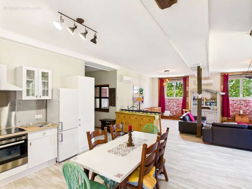 Maison à SAINT-MEDARD-D&#039;EXCIDEUIL