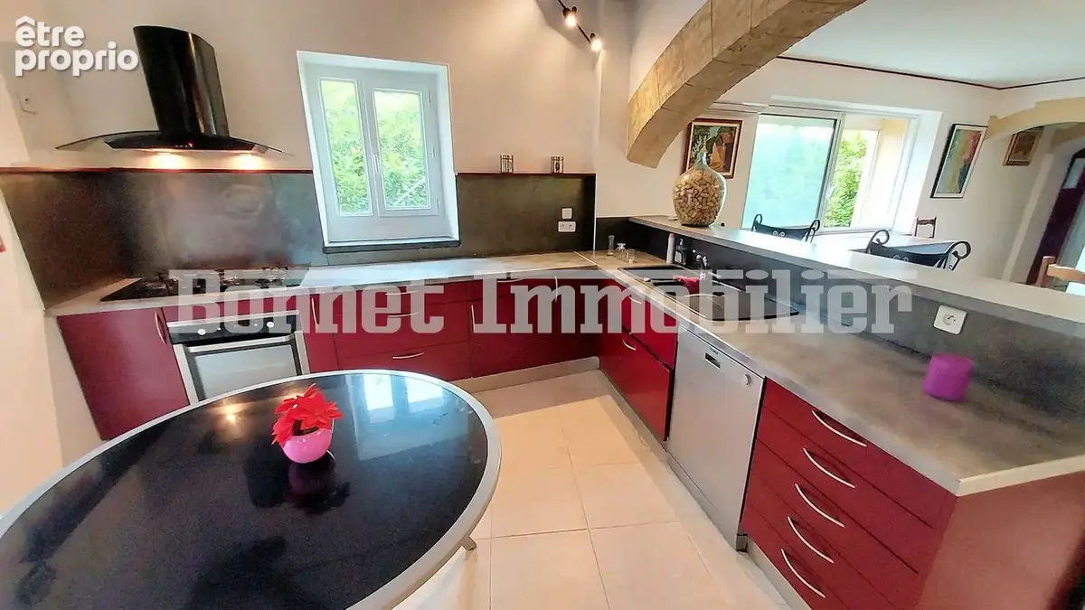 Commerce et appartement en duplex avec terrasse et superbe vue - photo 9
