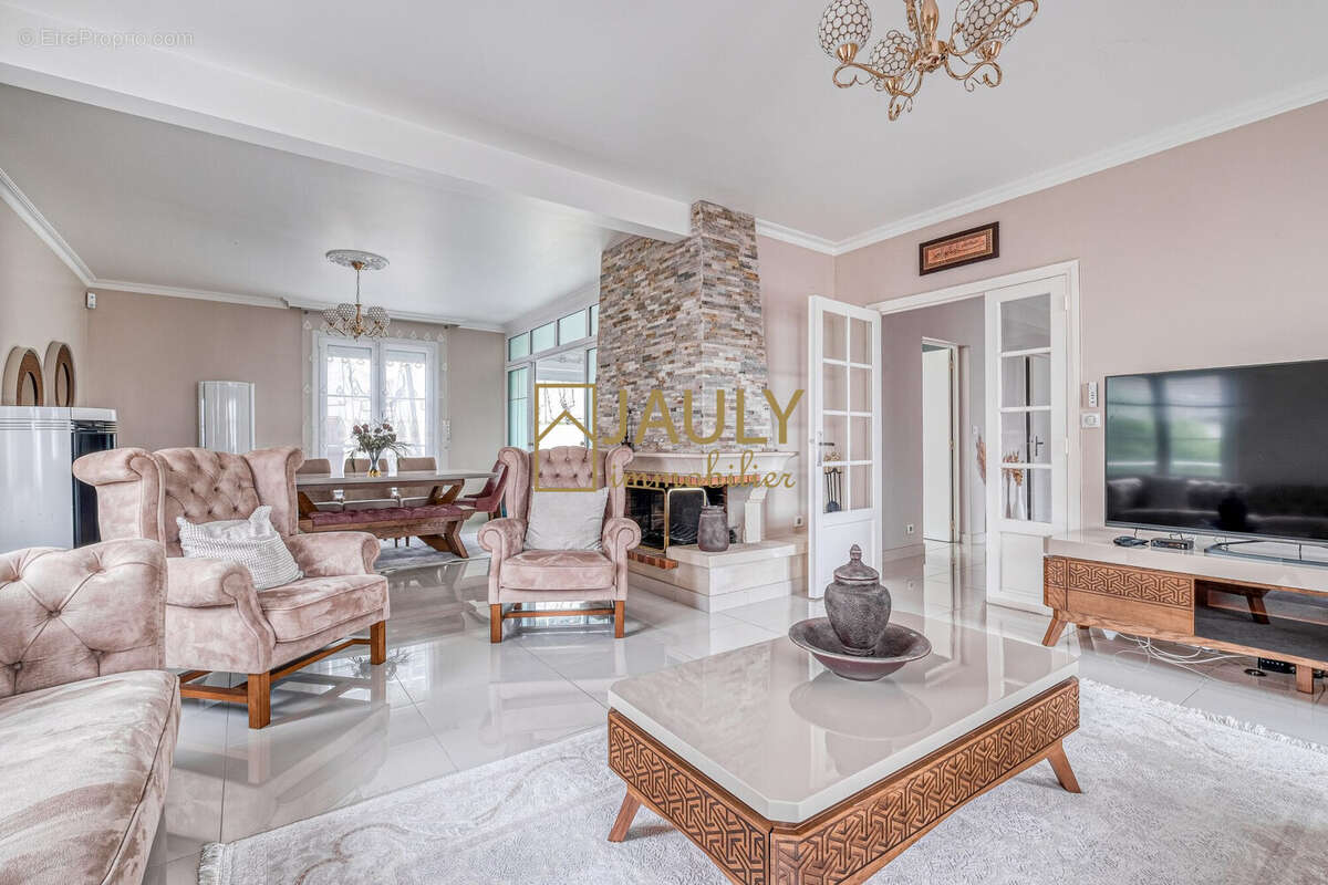 Maison à CREGY-LES-MEAUX