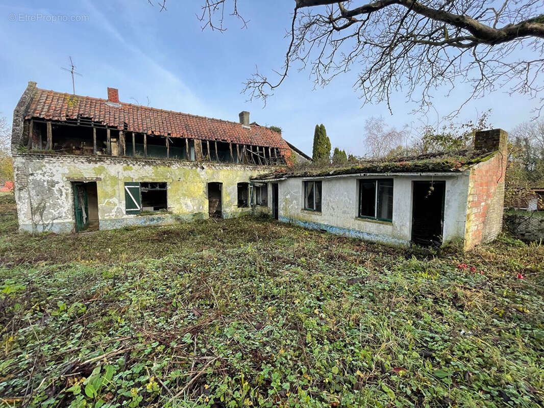 Terrain à BRUAY-LA-BUISSIERE