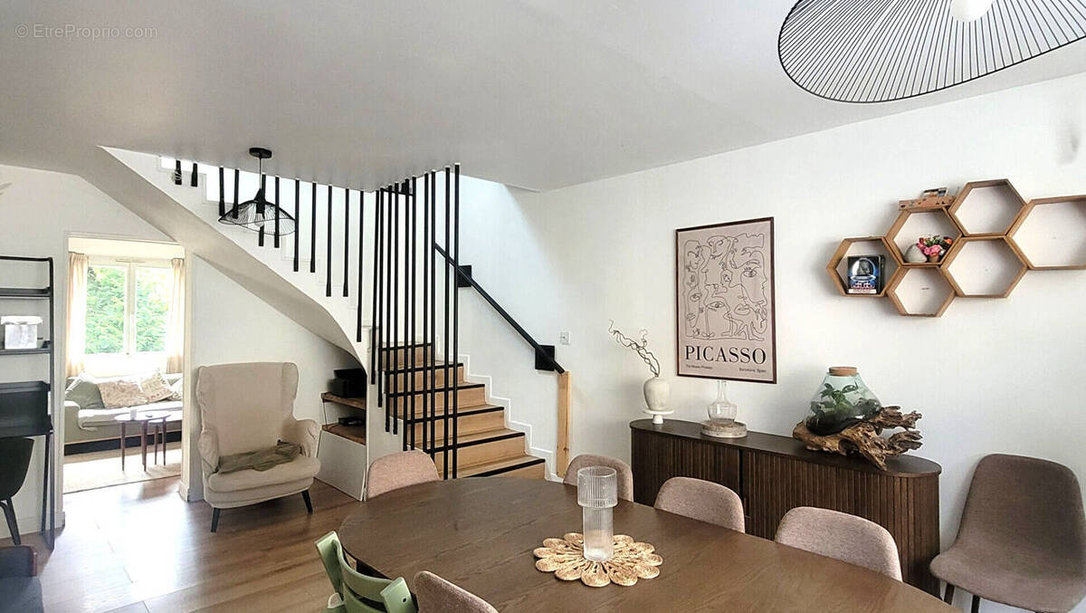 Maison à BELLEGARDE-SUR-VALSERINE