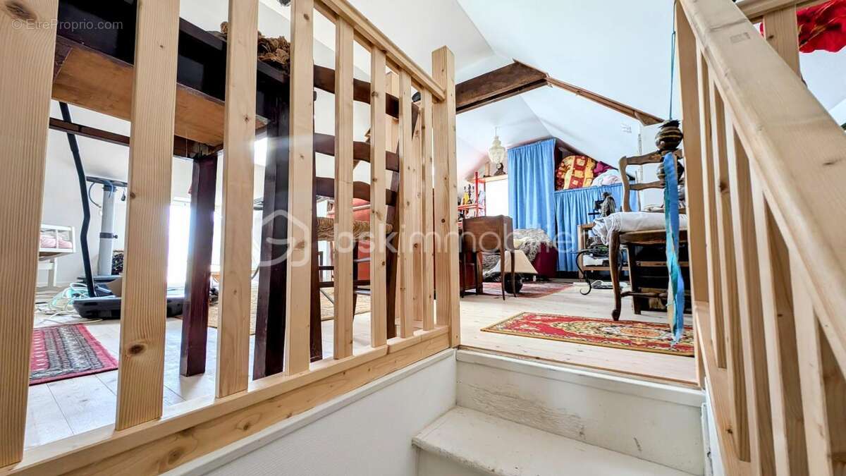 Maison en pierre de ville avec cour ! - photo 20