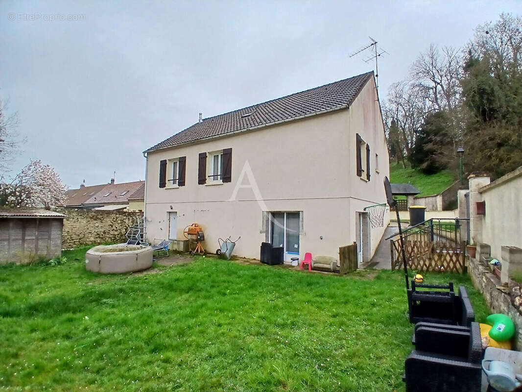 Maison à CHARS