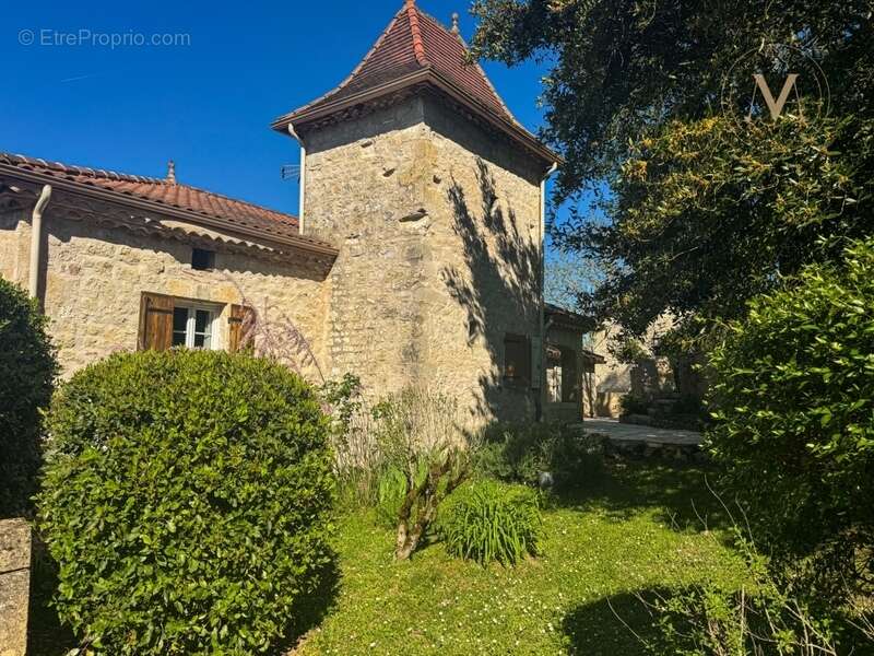 Maison à MONTAYRAL