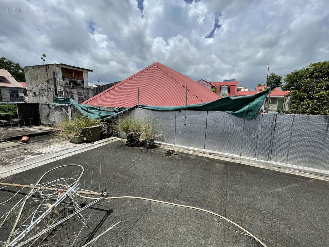 Maison à POINTE-A-PITRE