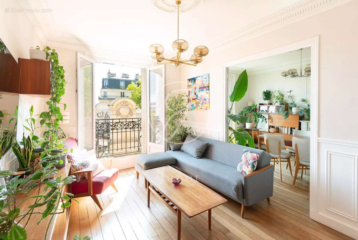 Appartement à PARIS-18E