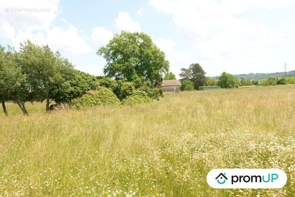 Terrain à SAINTE-LIVRADE-SUR-LOT