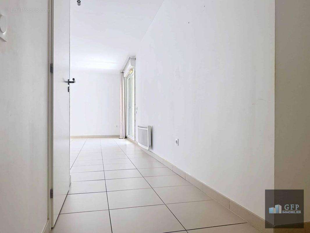 Appartement à BORMES-LES-MIMOSAS