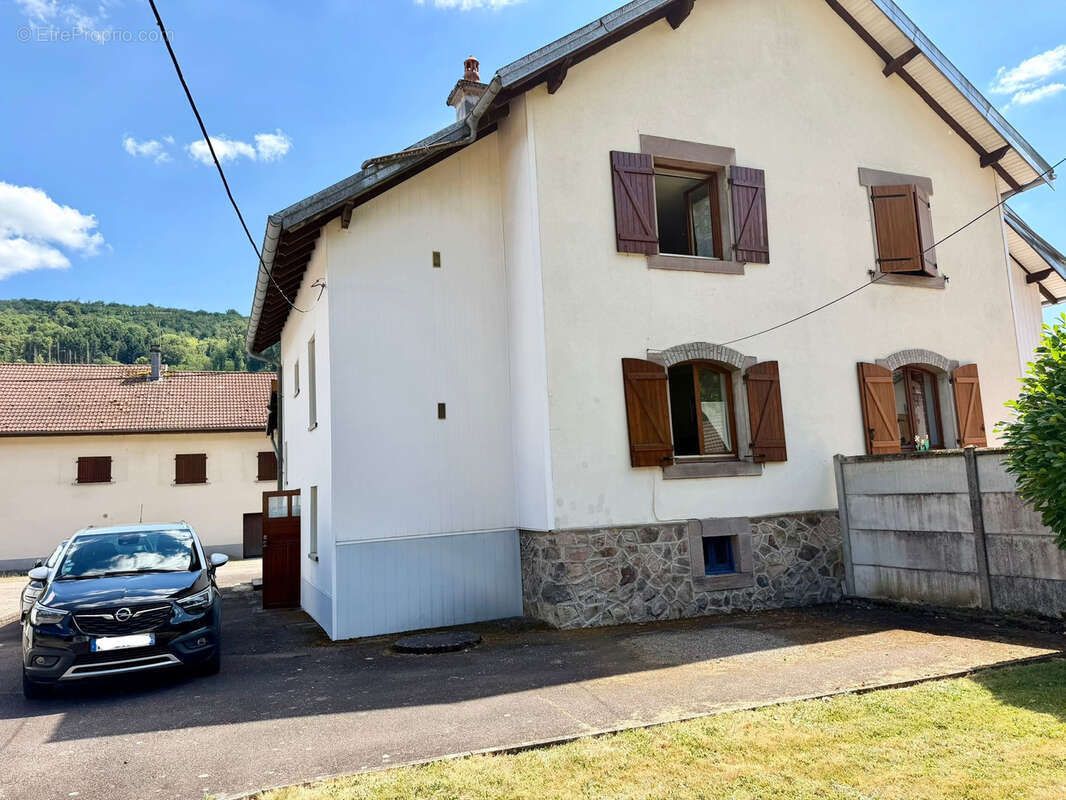 Maison à LA LONGINE