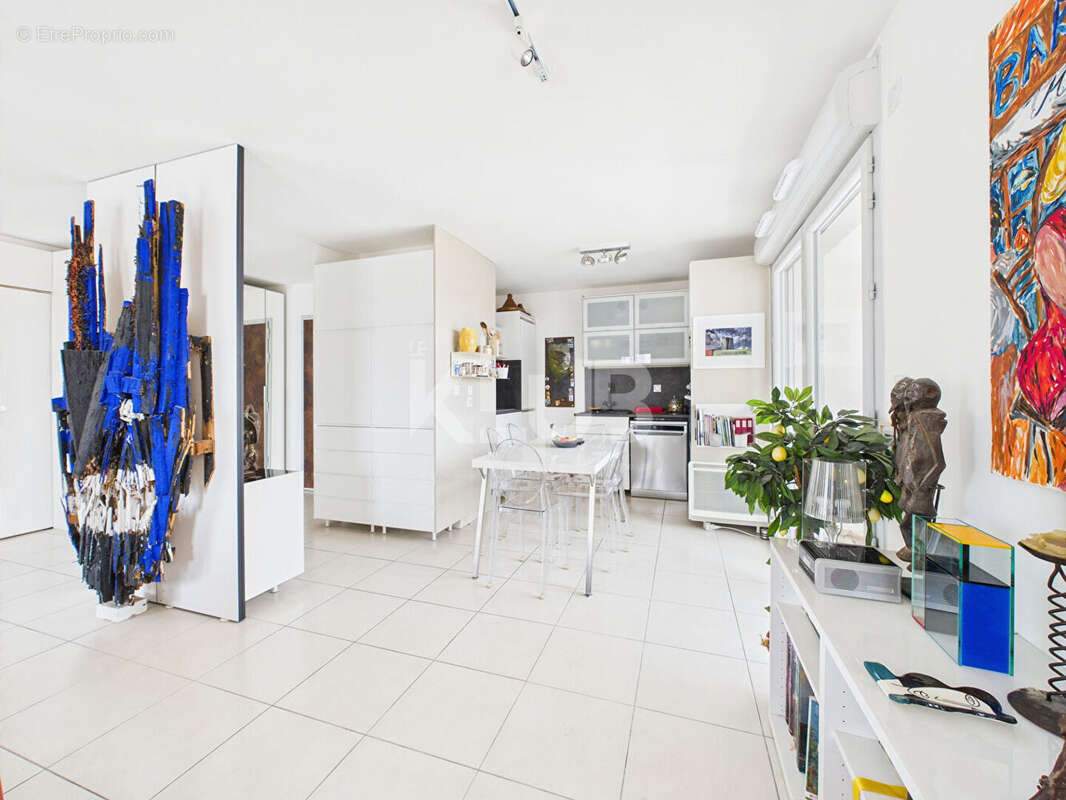 Appartement à MARSEILLE-3E