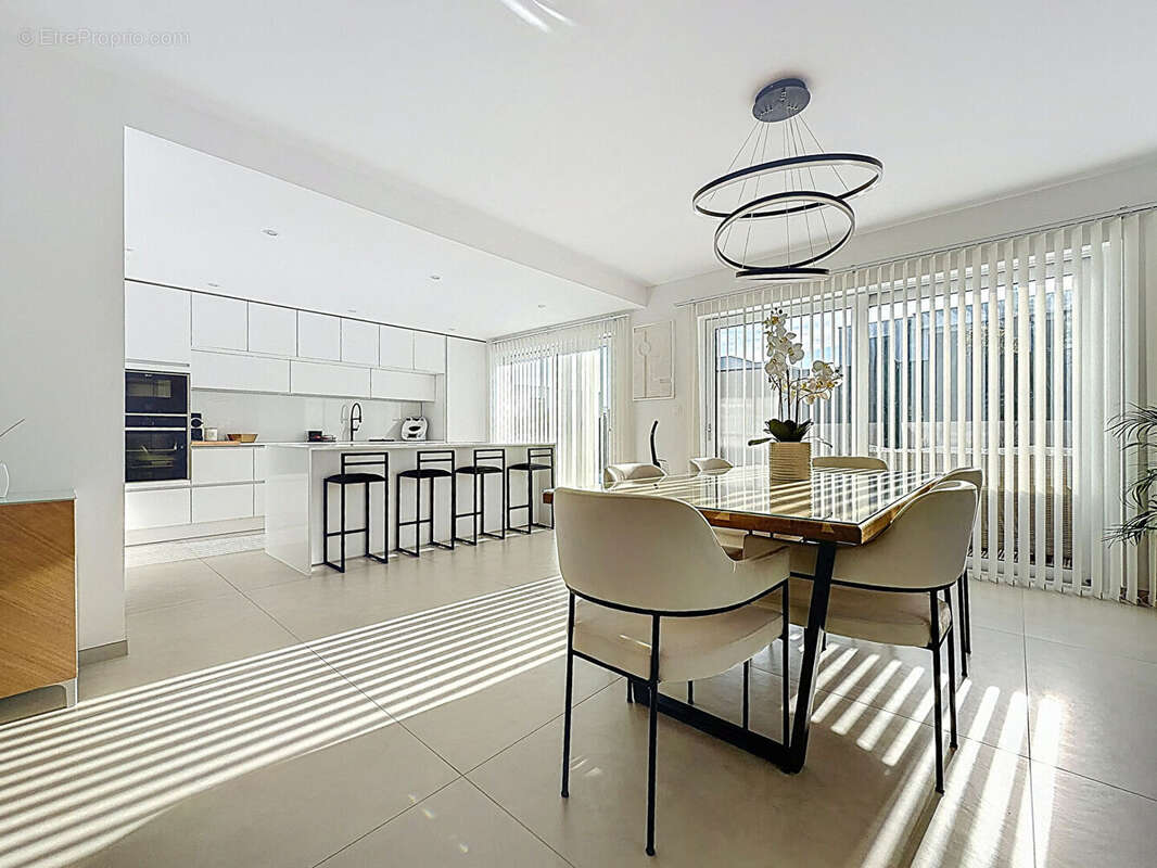 Maison à NIEDERHAUSBERGEN