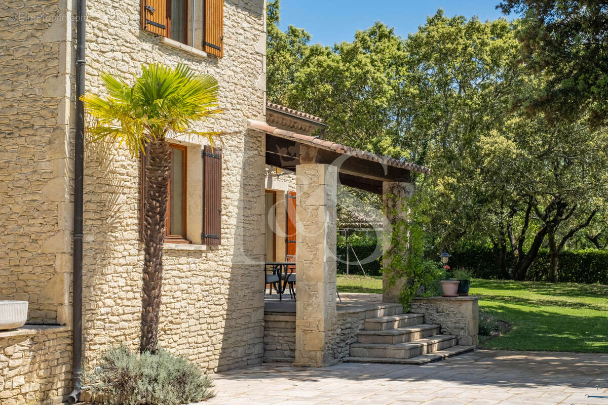 Maison à GRIGNAN
