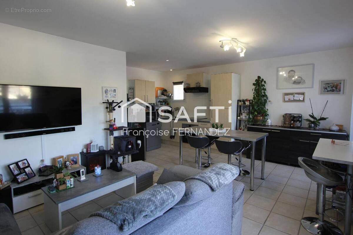 Photo 1 - Appartement à CAROMB