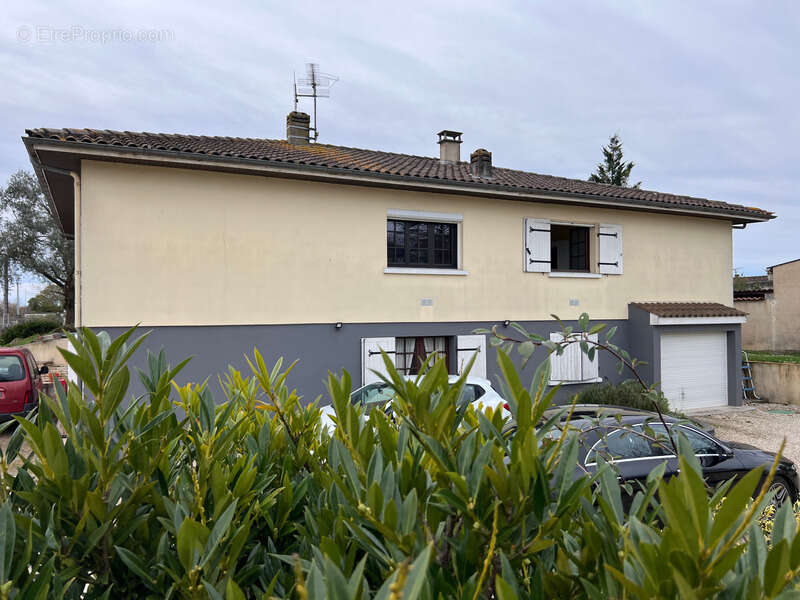 Maison à CHATEAUBERNARD