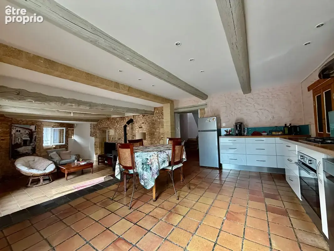 Maison Pouzilhac - 111 m² - 4 pièces - photo 5
