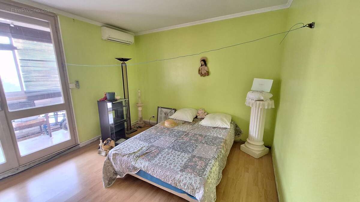 Appartement à MARSEILLE-11E
