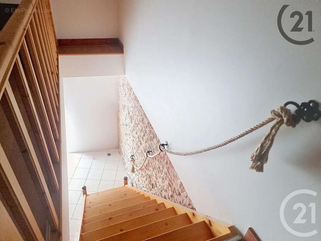 Maison à MONTCEAUX-LES-PROVINS