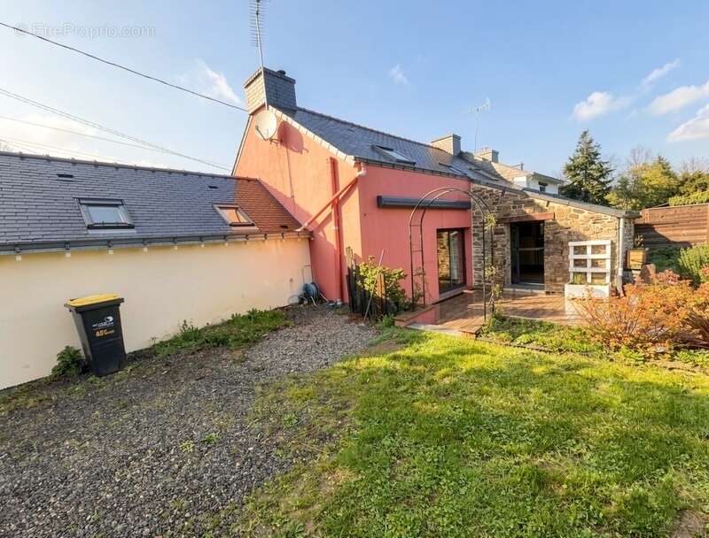 Maison à NIVILLAC