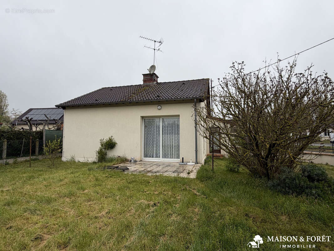 Maison à POILLY-LEZ-GIEN