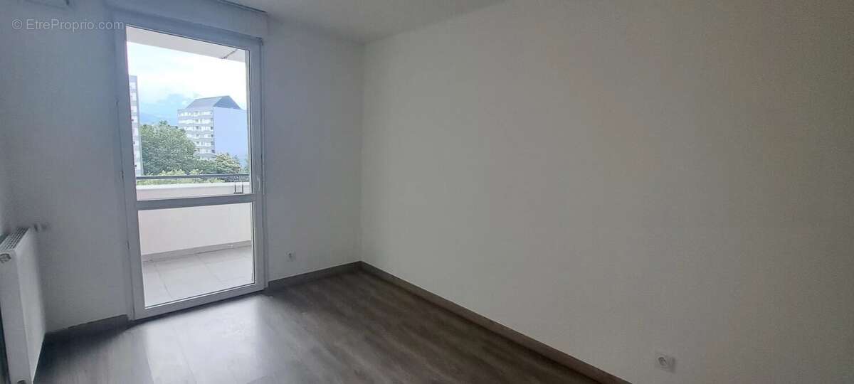 Appartement à ECHIROLLES