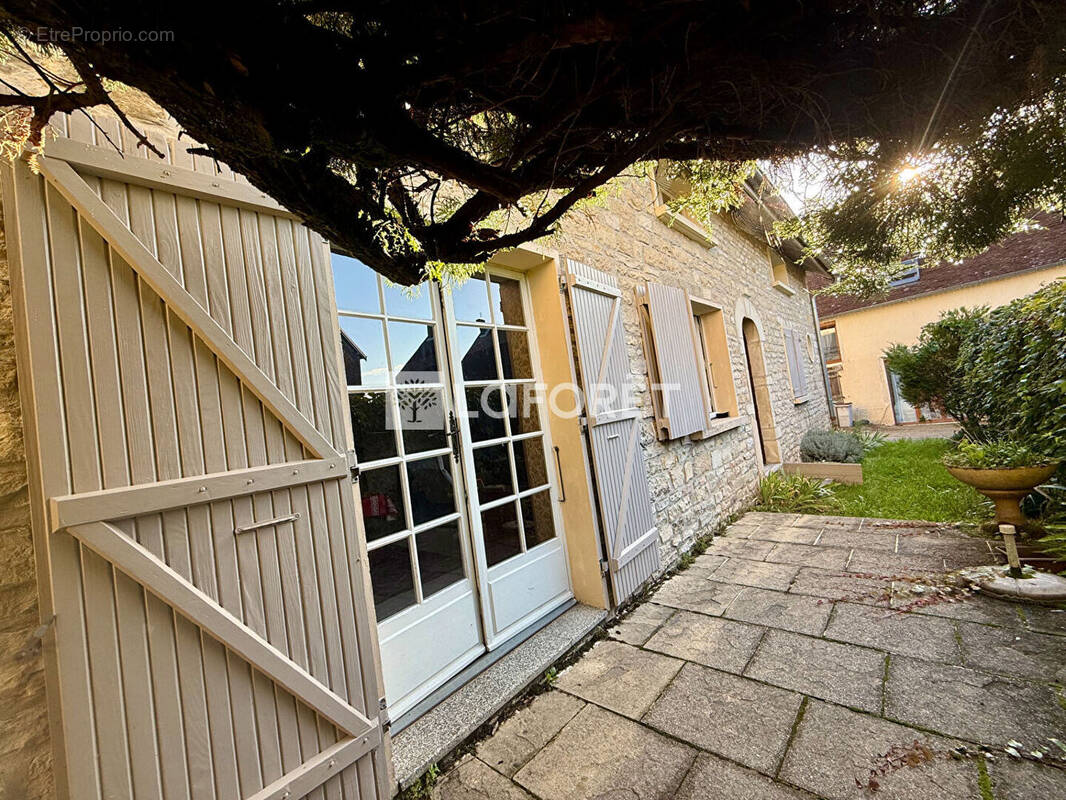 Maison à BARD-LES-PESMES