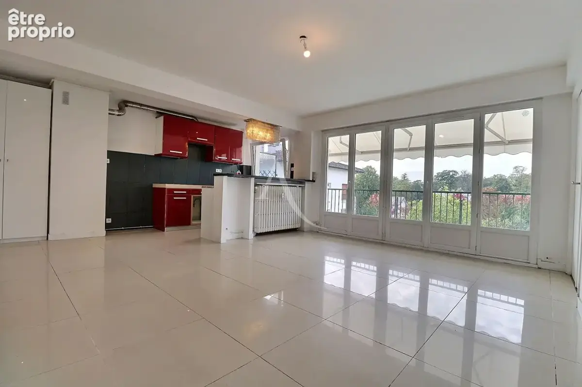 Bel Appartement Maisons Laffitte 5 pièce(s) 86,97 m2  (3 chambres) + chbre de service  (9,48 m²) au calme ! - photo 4