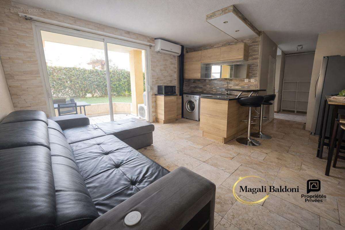 Appartement à FREJUS