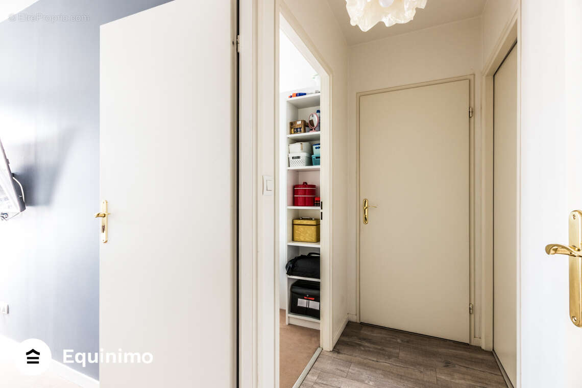 Appartement à NANTERRE