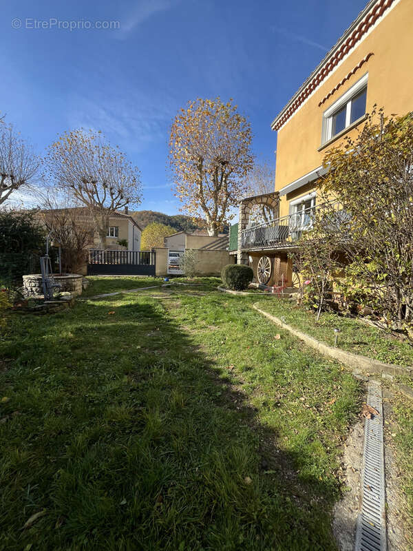 Maison à BOURDEAUX