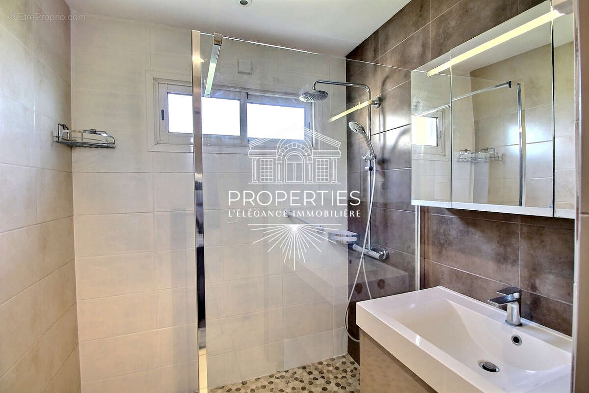 Appartement à LE LAVANDOU