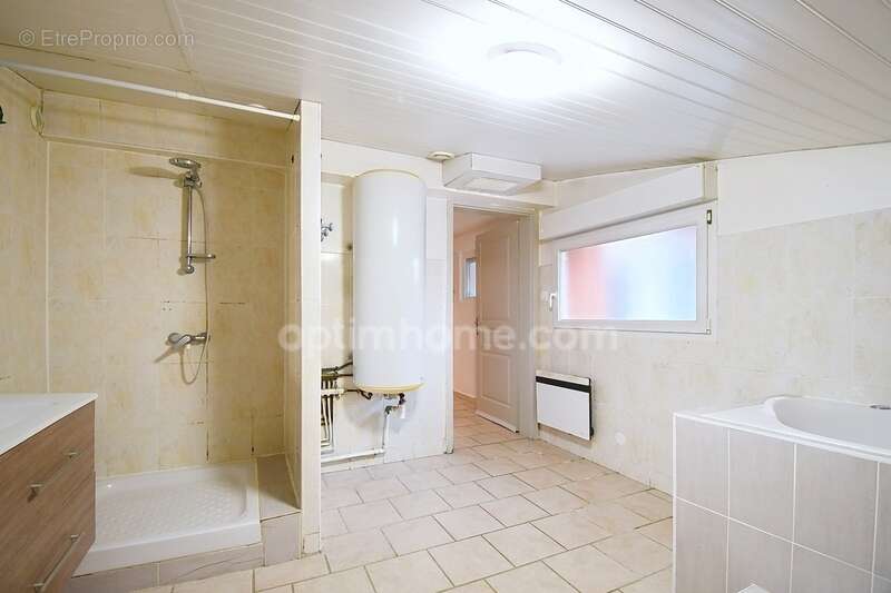 Appartement à AUDUN-LE-ROMAN