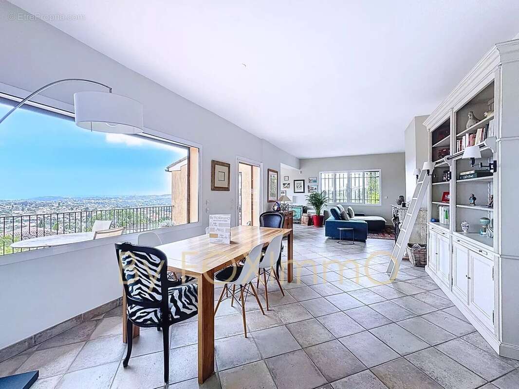 Maison à LA COLLE-SUR-LOUP