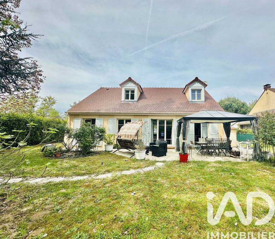 Photo 1 - Maison à SAINT-ARNOULT-EN-YVELINES