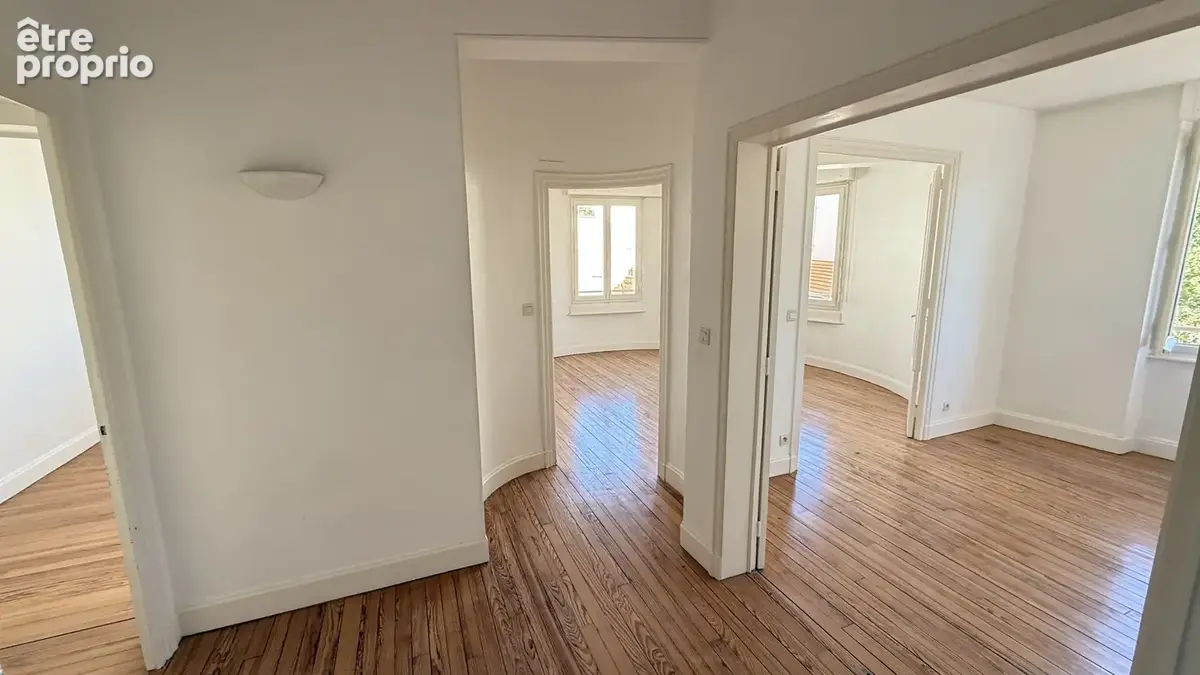 Appartement T4 lumineux centre-ville Clermont-Ferrand - photo 11