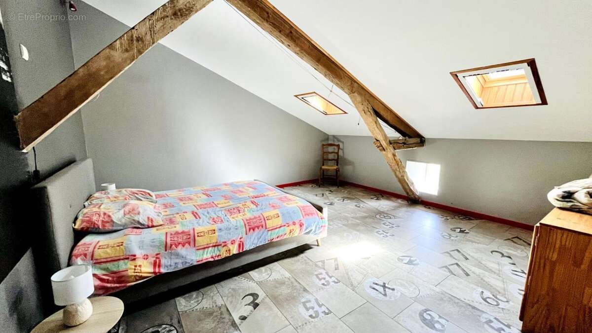 Maison à BLAYE-LES-MINES