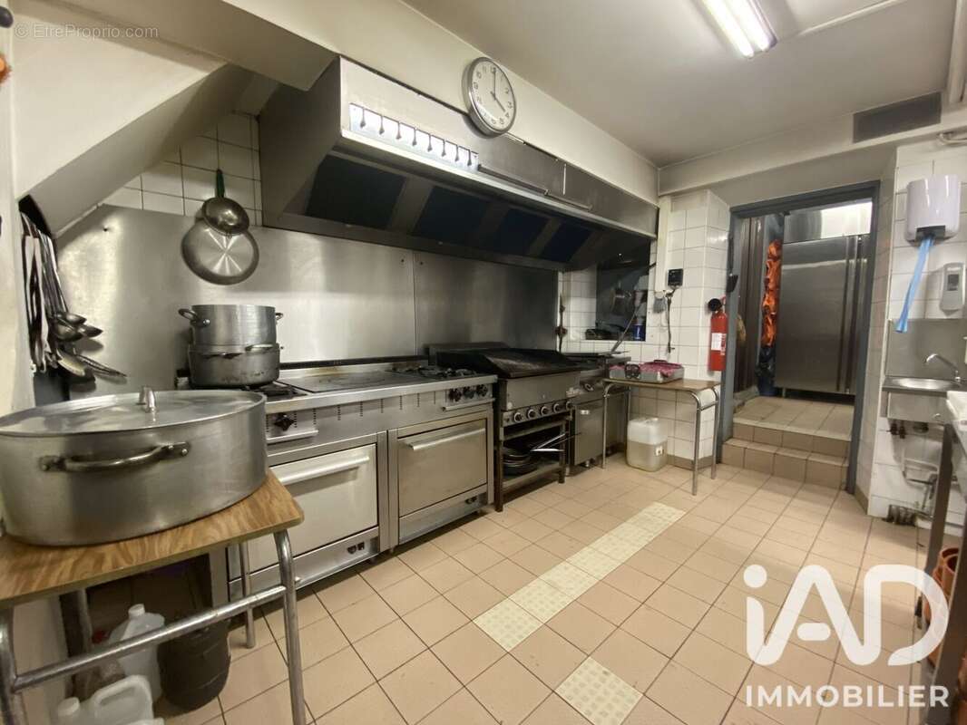 Commerce 400 m² à Boissy-Sous-Saint-Yon  - photo 5