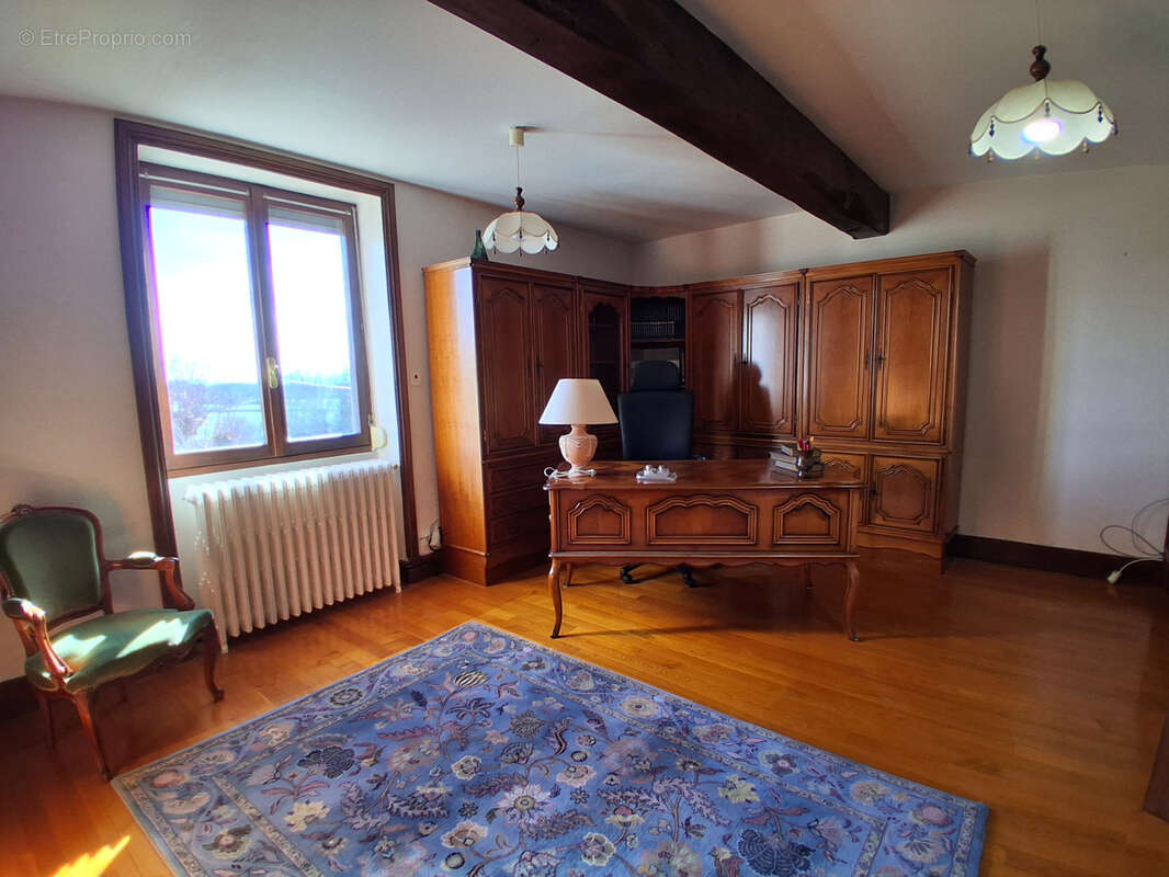 Maison à FLEURY-LA-MONTAGNE
