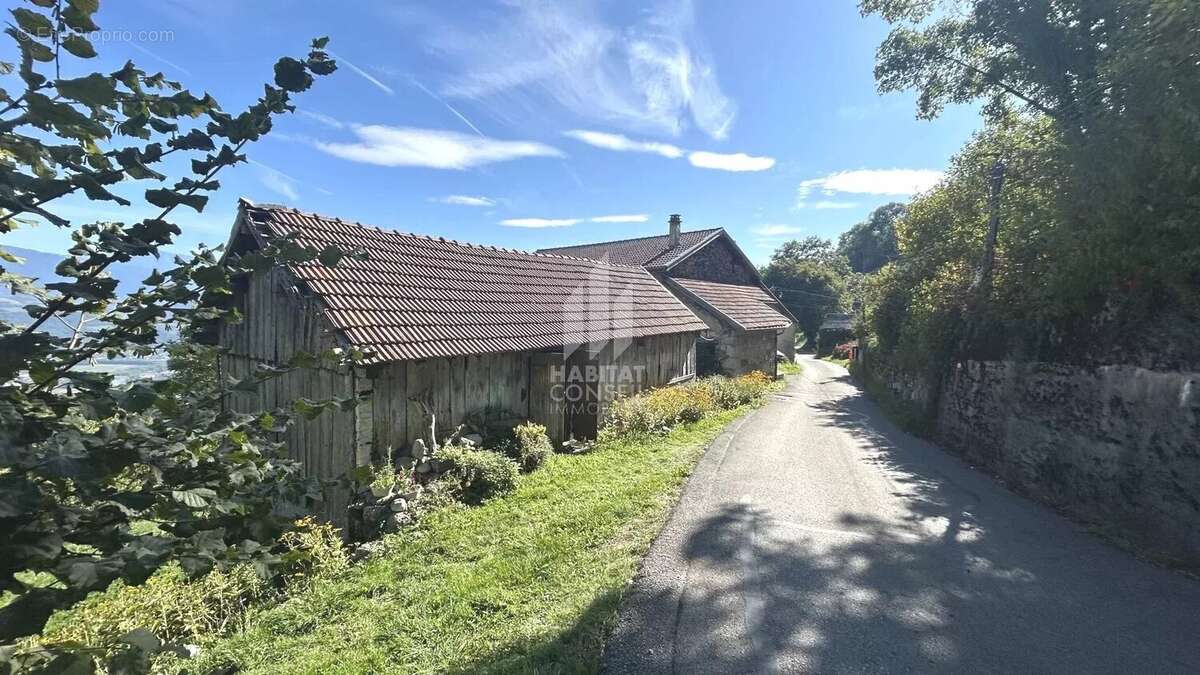 Maison à LA TRONCHE