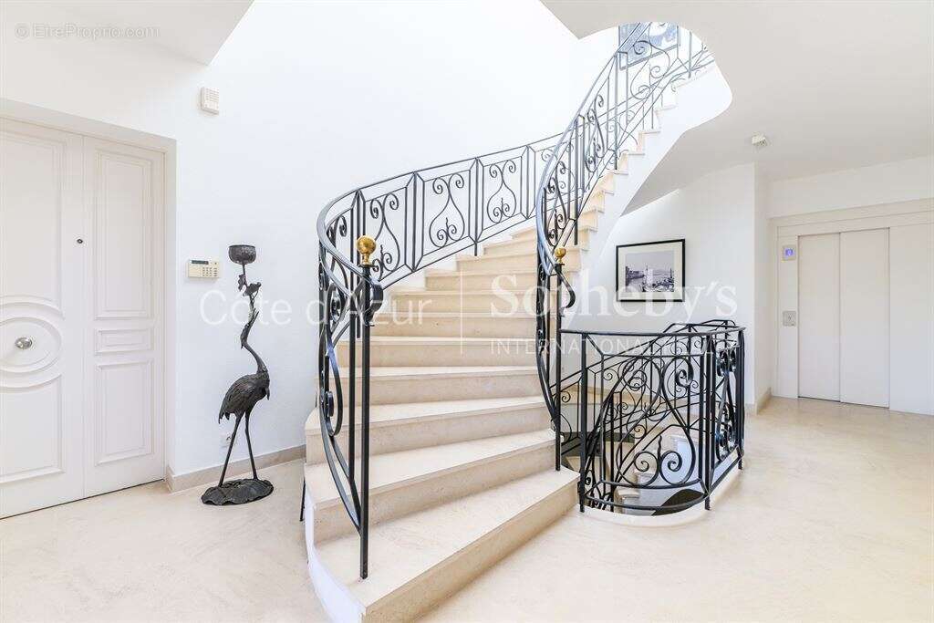 Appartement à SAINT-TROPEZ