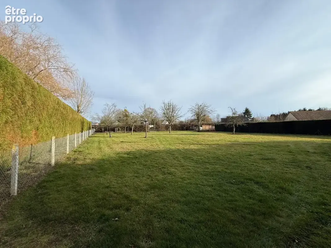 Photo Terrain à La Chapelle-Hareng au prix de 40 280€