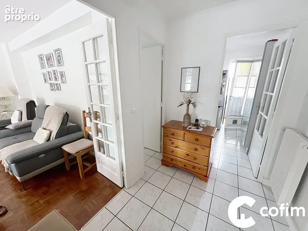 Appartement 4 pièces 84 m² à vendre à Lons (64140) - photo 3