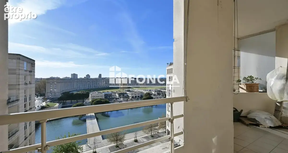 Exclusivité Foncia  Antigone  Hôtel de région appartement F3 avec terrasse garage - photo 8