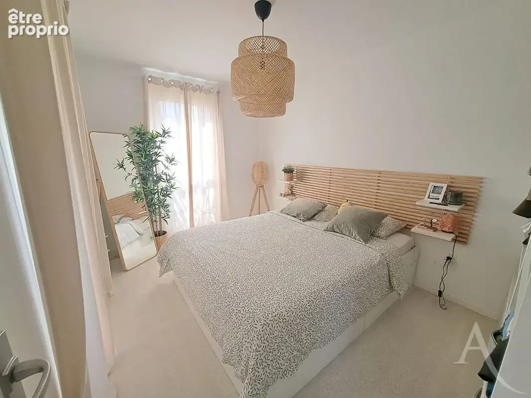 MAGNANVILLE - Appartement 2 pièces avec balcon et box - Résidence récente de 2014 - photo 3
